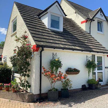 Llanwenarth Cottage A Beautiful Place To Just Be. 阿伯加文尼 外观 照片